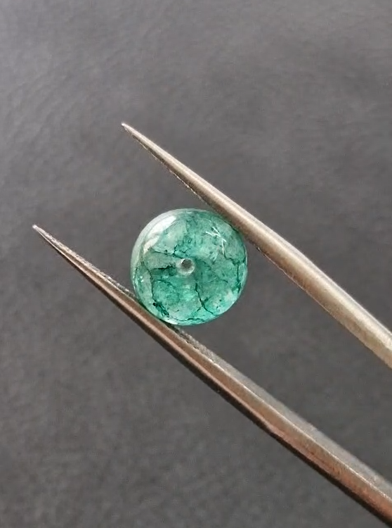 2.67ct 7.7x5.8mm Round Natural Emerald Drilled Beads