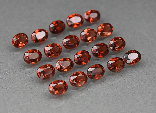 4.69ct 20pcs Lot  t.w 4x3mm Oval Natural Reddish Orange Garnet, Best For Setting