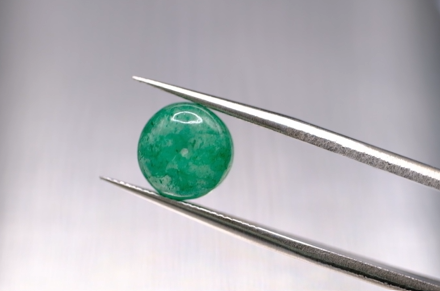 4.30ct 9.1x6.4mm Round Natural Emerald Drilled Beads