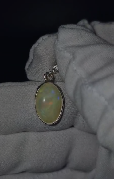 1.51gr Natural Ethiopia Opal 925 Ayar Gümüş Kolye Ucu