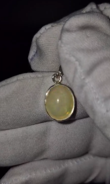 1.63gr Natural Ethiopia Opal 925 Ayar Gümüş Kolye Ucu