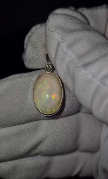 2.30gr Natural Ethiopia Opal 925 Ayar Gümüş Kolye Ucu