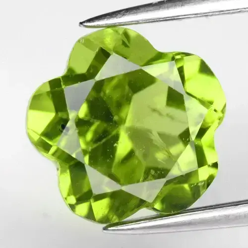 2.26ct 7.7x7.7mm Flower Natural Green Peridot - Untreated Myanmar Gemstone