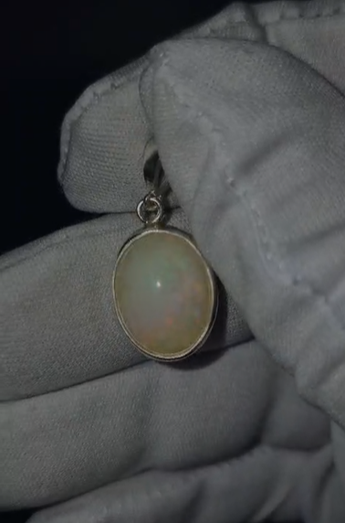 2.42gr Natural Ethiopia Opal 925 Ayar Gümüş Kolye Ucu