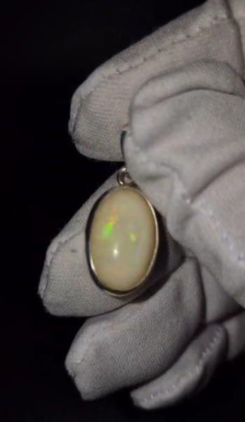 1.92gr Natural Ethiopia Opal 925 Ayar Gümüş Kolye Ucu
