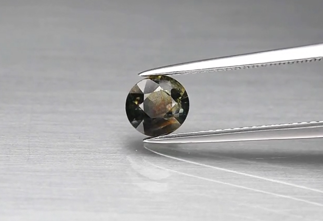 1.07ct 6.2x5.8mm Oval Green Sapphire Unheated Madagascar