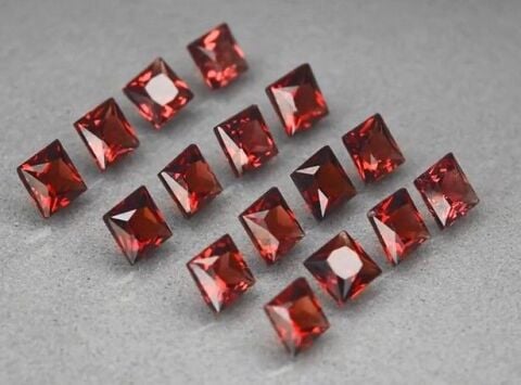7.95ct 16pcs Lot  t.w Square Princess Natural Reddish Orange Garnet, Mozambique