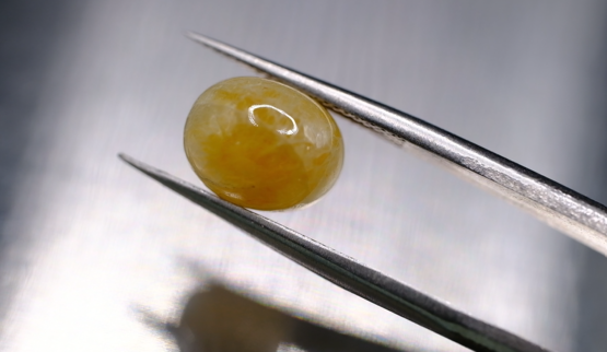 5.53ct 9.9x7.8mm Oval Cabachon Natural Unheated Sapphire