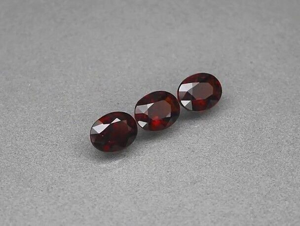 3pcs Lot 5.98ct t.w VS-VVS Oval Natural Orangish Red Garnet, Africa