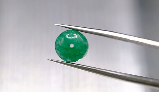 5.91ct 10.1x7.2mm Round Natural Emerald Drilled Beads