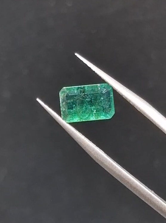 1.60ct 8.8x5.9mm Octagon Natural Emerald