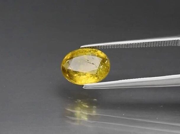 2.33ct 9x7.5mm Oval Natural Greenish Yellow Grossular Garnet, Africa