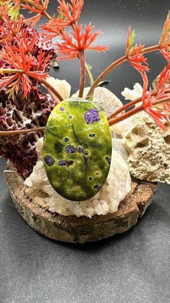 34.20 ct 34.6x23 mm Natural Atlantisit