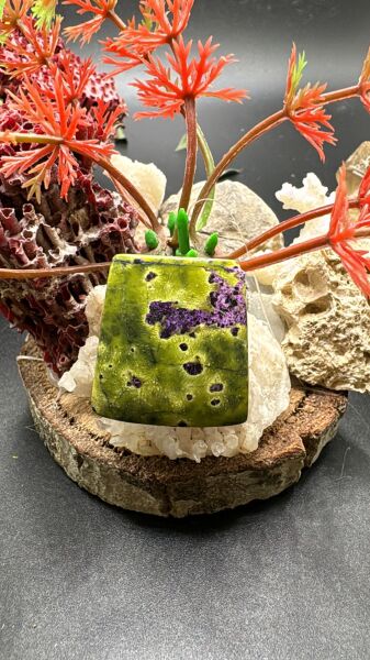 25.45 ct 26x24.3 mm Natural Atlantisit