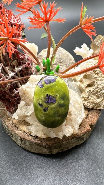 25.65 ct 26.2x17.3 mm Natural Atlantisit