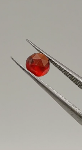 1.60ct 6mm Round Rose Cab. Natural Hassonite Garnet