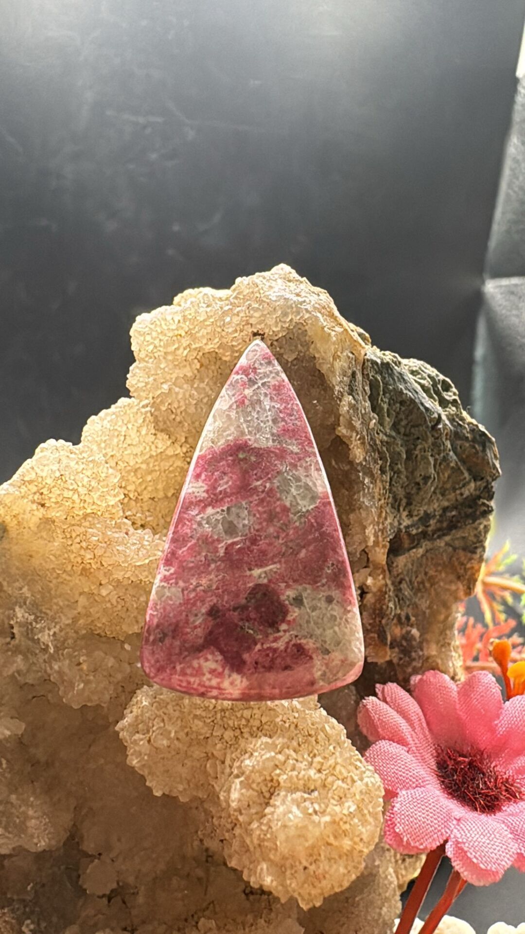 30.40 ct 33.6x19.5 mm Natural Thulite