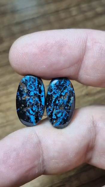 22.35ct 20x11.1mm Oval Pair Natural Azurite