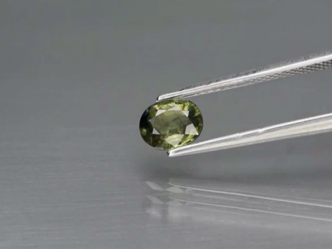 0.95ct 6.5x5.2mm Oval Green Sapphire Australia, Heated
