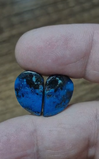 16.65ct 17.6x10.8mm Fancy Pair Natural Azurite