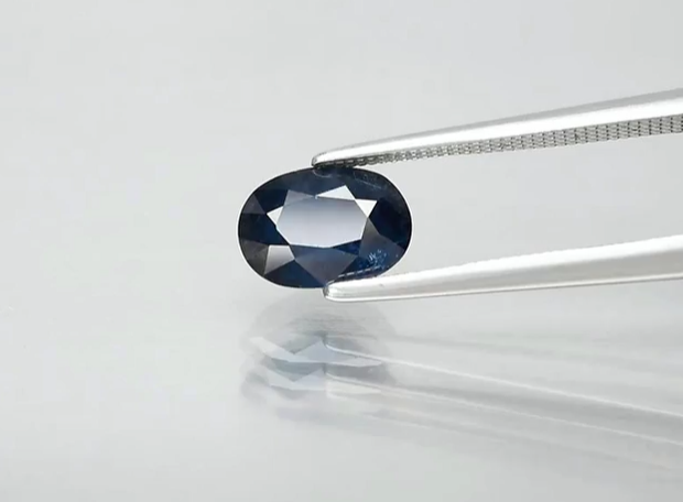 1.73ct 8.2x6mm Oval Blue Sapphire Madagascar, Heated