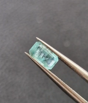 0.91ct 7.3x4.1mm Octagon Natural Emerald Zambia