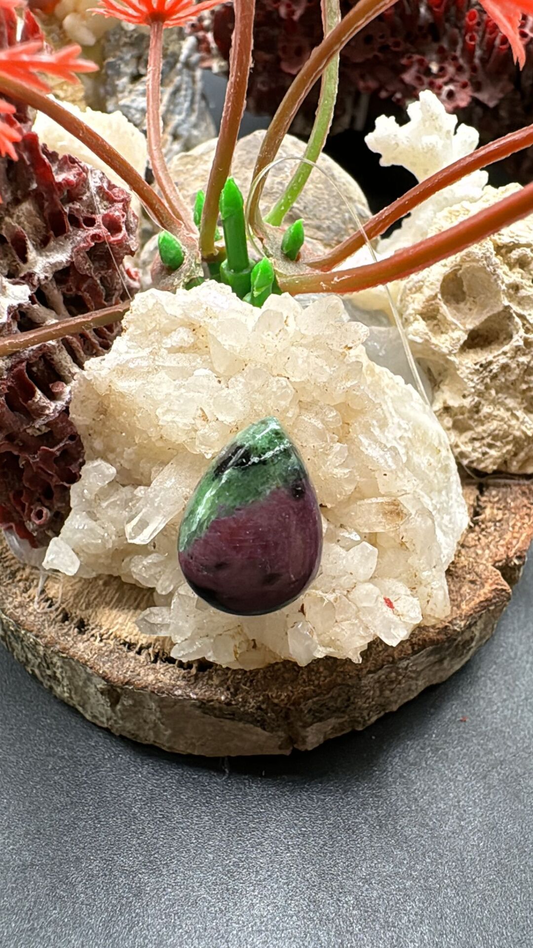 10.35 ct 16.9x11.50 mm Natural Ruby Zoisite