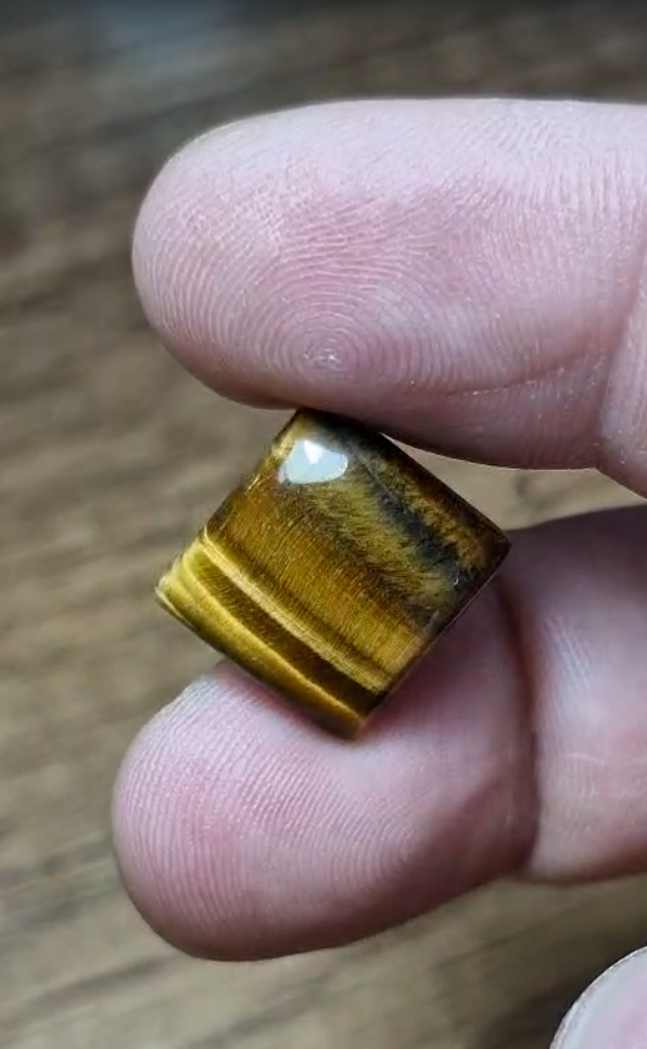 13.60ct 14.8x13.9mm Octagon Natural İron Tiger Eye