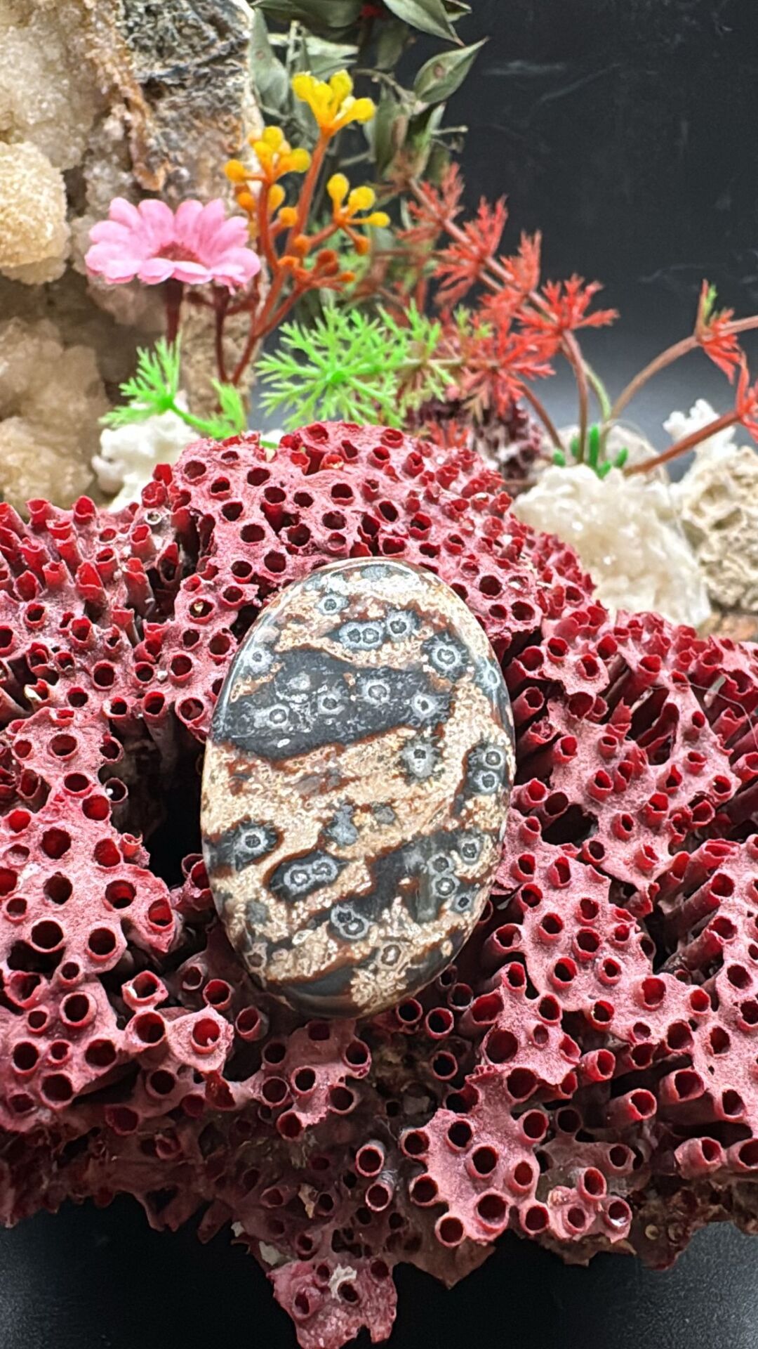 35.55 ct 34.9x23.4 mm Natural HyperStone