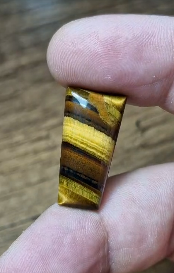 22.05ct 25.8x13mm Fancy Natural İron Tiger Eye