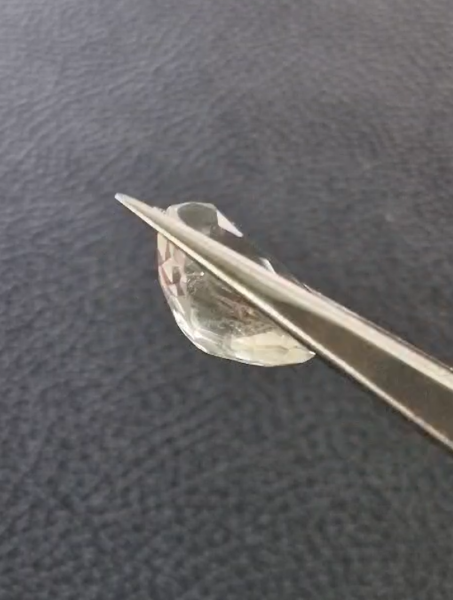 14.44ct 17.9x13.2mm  Oval Natural Quartz