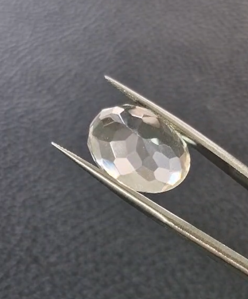 14.44ct 17.9x13.2mm  Oval Natural Quartz