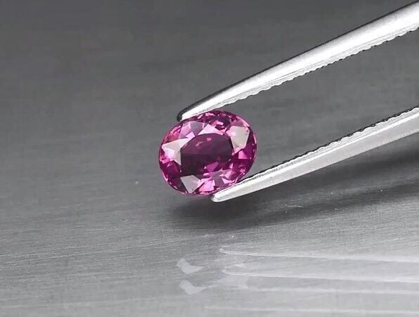 1.16ct 6.7x5.3mm Oval Natural Pinkish Purple Rhodolite Garnet, Madagascar
