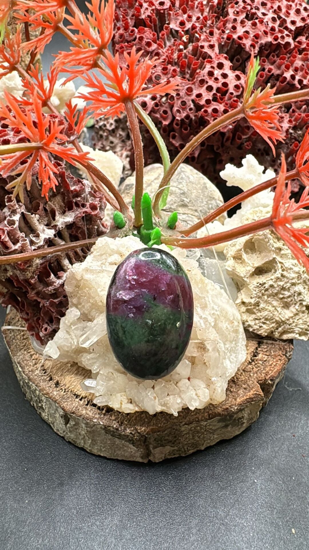 20.20 ct 24.1x15.5 mm Natural Ruby Zoisite