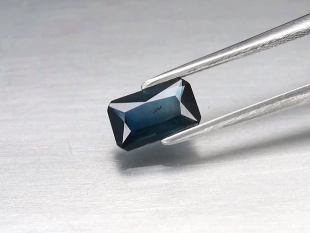 1.33ct 8.5x5mm Octagon Green-Blue Sapphire, Australia