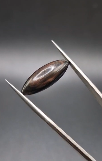 7.55ct 23.4x8mm  Natural Marquise Altın Yansımalı Obsidyen