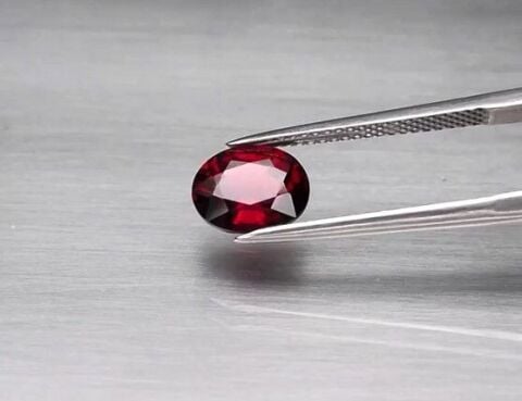 2.25ct 8.5x6.8mm Oval Natural Pinkish Purple Rhodolite Garnet, Africa