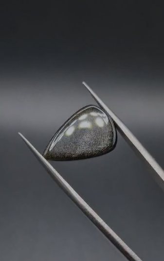 8.45ct 18.3x12.1mm  Natural  Pear Altın Yansımalı Obsidyen