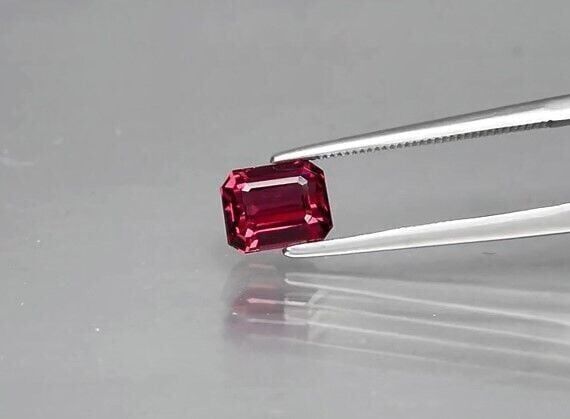 1.69ct 7x5.5mm Octagon Natural Purplish Pink Rhodolite Garnet, Madagascar