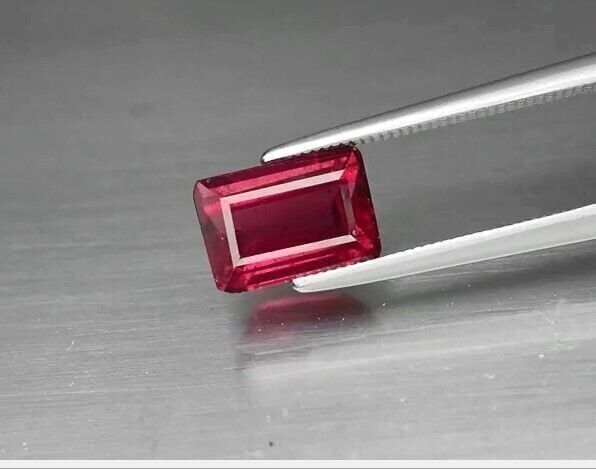 2.36ct 8.7x6mm Baguette Natural Purplish Pink Rhodolite Garnet, Mozambique