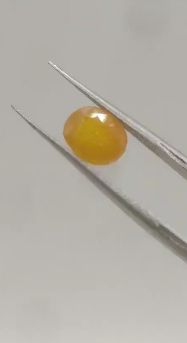 3.80ct 8.5x6.8mm Oval Yellow Natural Sapphire  (Heated Glass Filling)