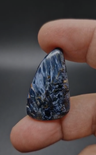 33.65ct 36.2x21.4mm Natural Fancy Pietersite