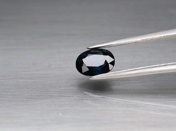 1.01ct 6.7x4.8mm Oval Green-Blue Sapphire Africa, Heated