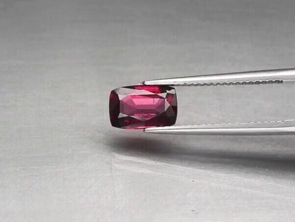 1.87ct 9x5.8mm Antique-Cut Natural Pinkish Purple Rhodolite Garnet, Madagascar