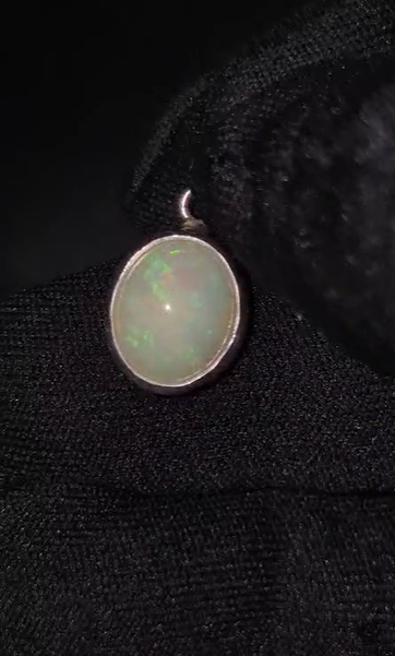 1.81 gr Natural Ethiopia Opal 925 Ayar Gümüş Kolye Ucu