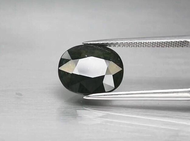 5.61ct 11.8x10mm Oval Blue-Green Sapphire, Thailand