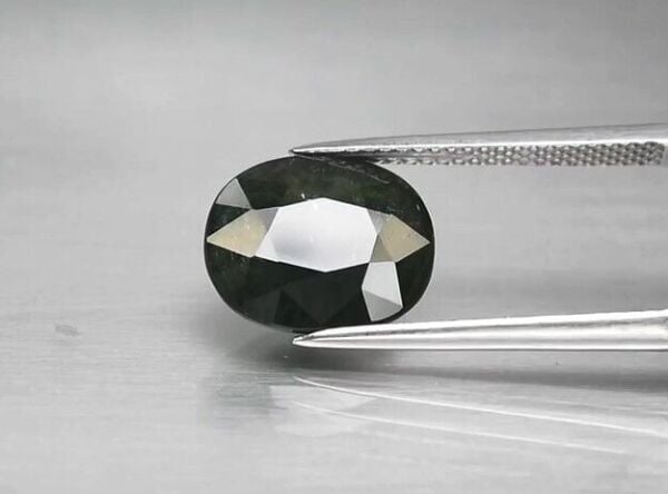 5.61ct 11.8x10mm Oval Blue-Green Sapphire, Thailand