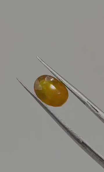 4.25ct 10x6.7mm Oval Natural Yellow Sapphire ( Heated Glass Filling)
