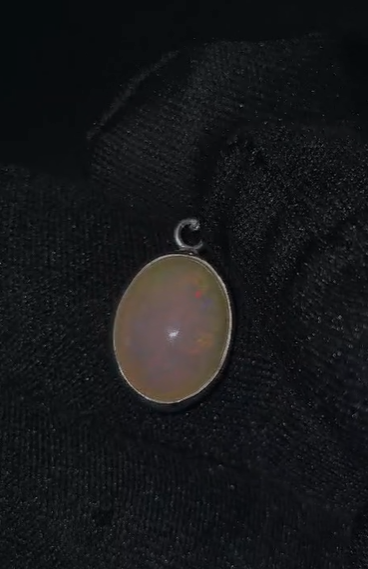 1.68 gr Natural Ethiopia Opal 925 Ayar Gümüş Kolye Ucu