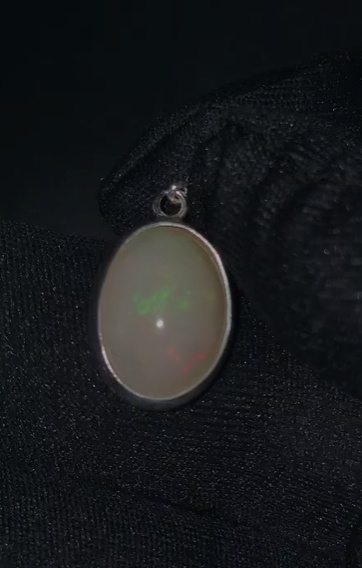 2.72 gr Natural Ethiopia Opal 925 Ayar Gümüş Kolye Ucu
